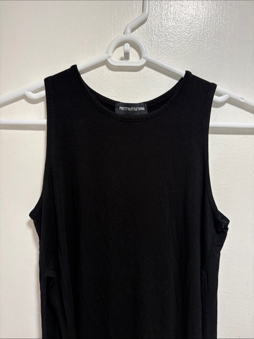 PrettyLittleThing Tank Top - Picture 2 of 16